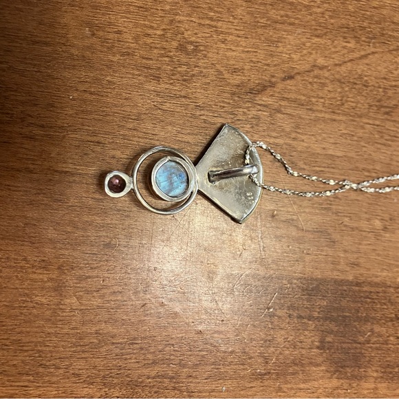 Rainbow moon stone Necklace - Picture 4 of 5